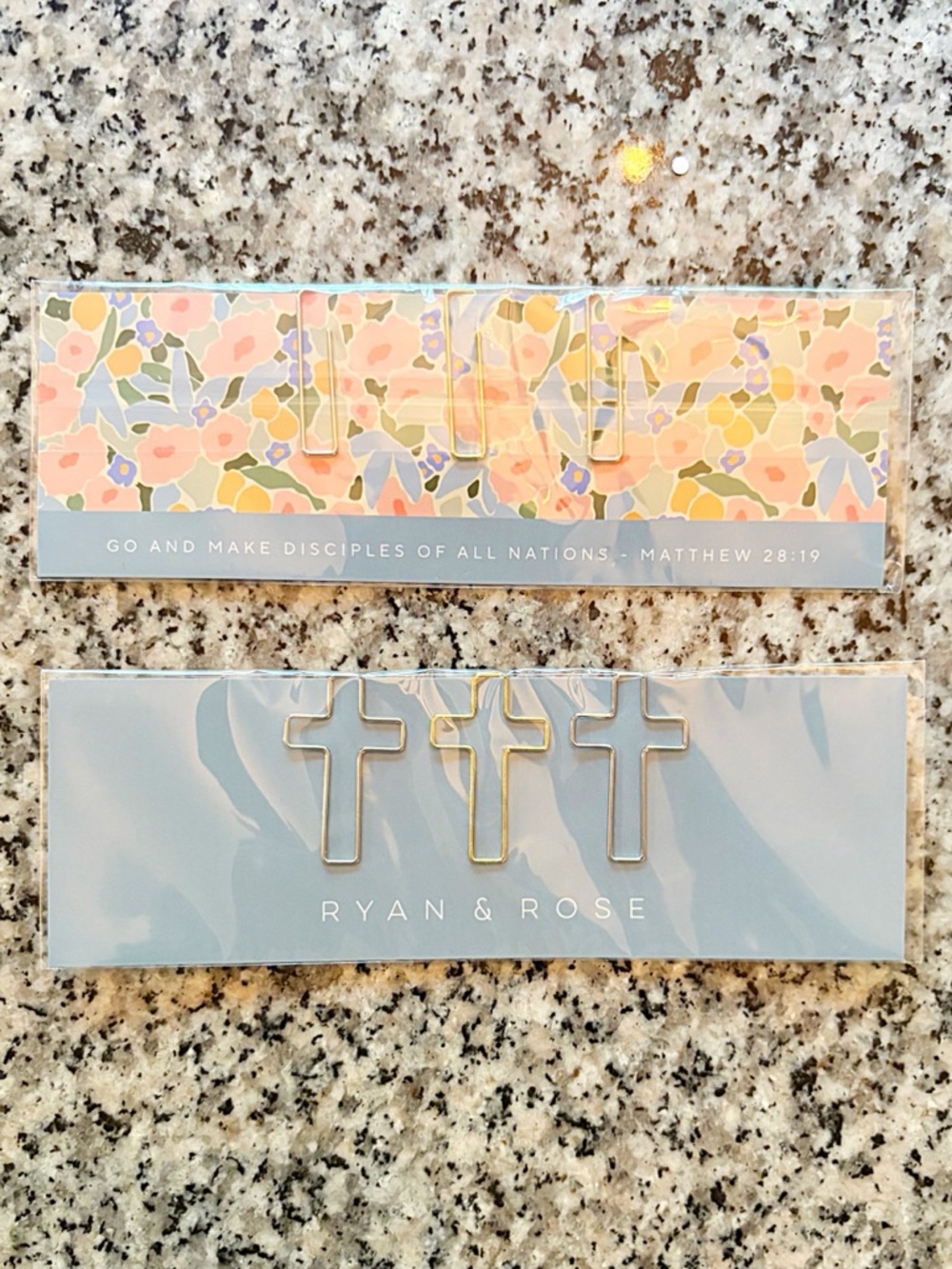 ♥️💖 Ryan & RoseSet of 2 Book Marks with 6 Cross Paper Clips Great Gifts NWT